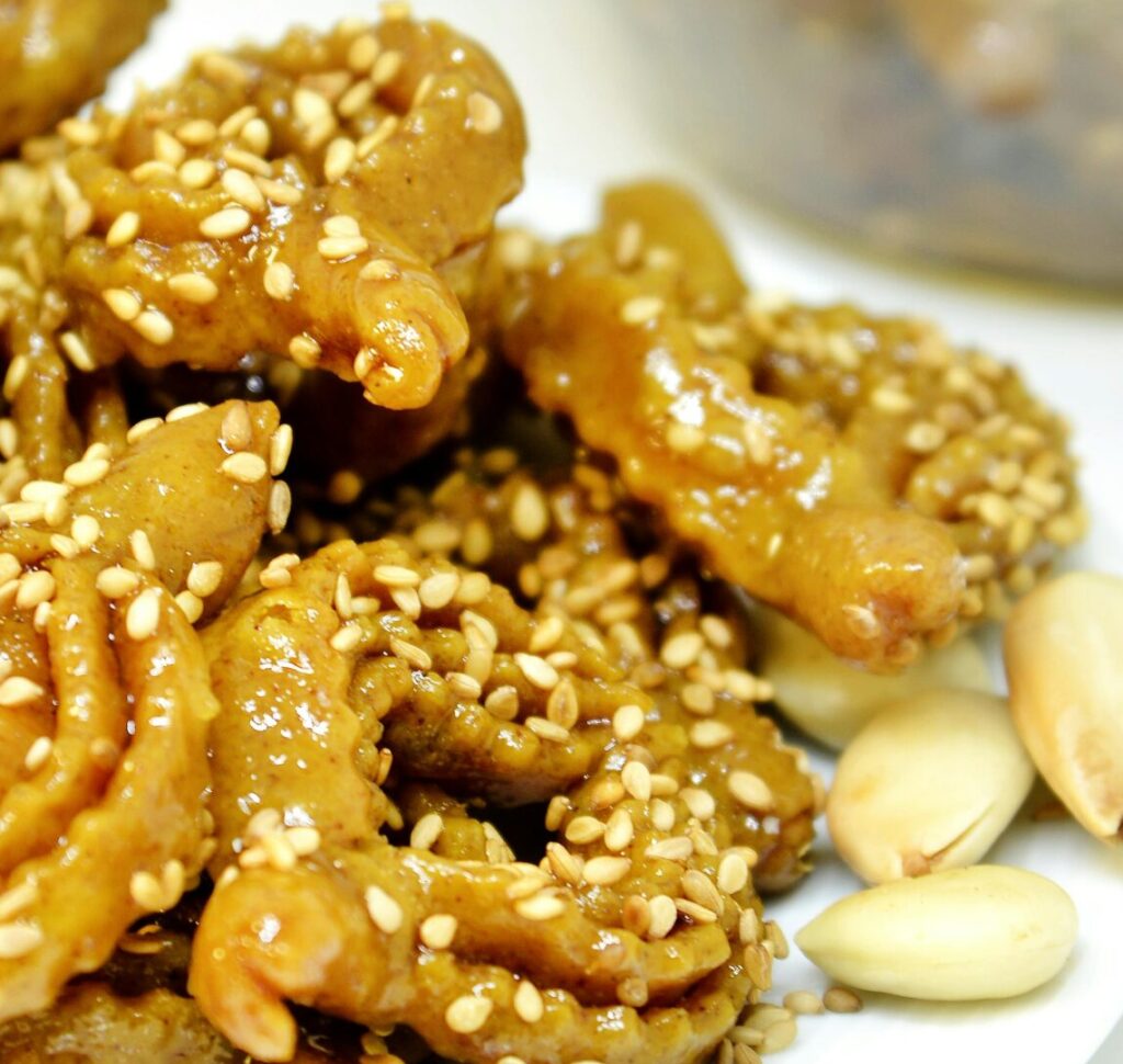 Close-up of Moroccan sesame honey chebakia ghriba. A traditional sweet treat from Fès.